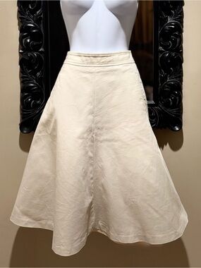 Ann Taylor Petite - Cream A-Line Skirt With Pockets